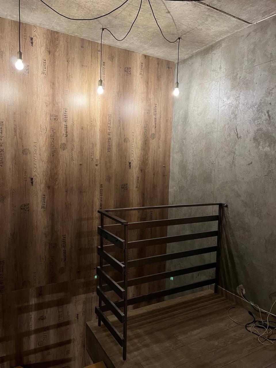 Moonlight Hostel Lviv Exterior foto